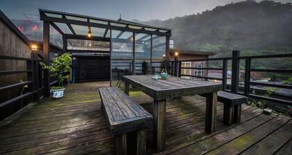 OwlStay Jiufen Wander