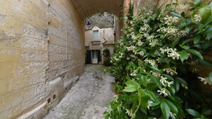 Unclassified image, 5 of 82, button - alle conche (Matera)