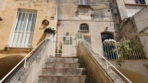 Unclassified image, 3 of 82, button - alle conche (Matera)