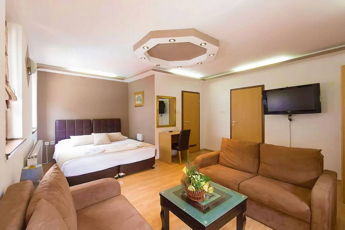 Deluxe-Vierbettzimmer, Nichtraucher, eigenes Bad | Bettwäsche aus ägyptischer Baumwolle, hochwertige Bettwaren