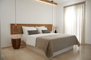 Junior Studio Suite, Sea View | Hypo-allergenic bedding, in-room safe, desk, blackout drapes - Proteas Hotel & Suites (Naxos)