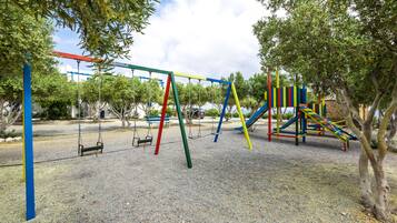 Außen-Kinderspielplatz