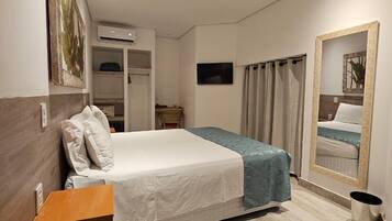 Chambre Économique Double ou avec lits jumeaux | Minibar, coffres-forts dans les chambres, chambres insonorisées