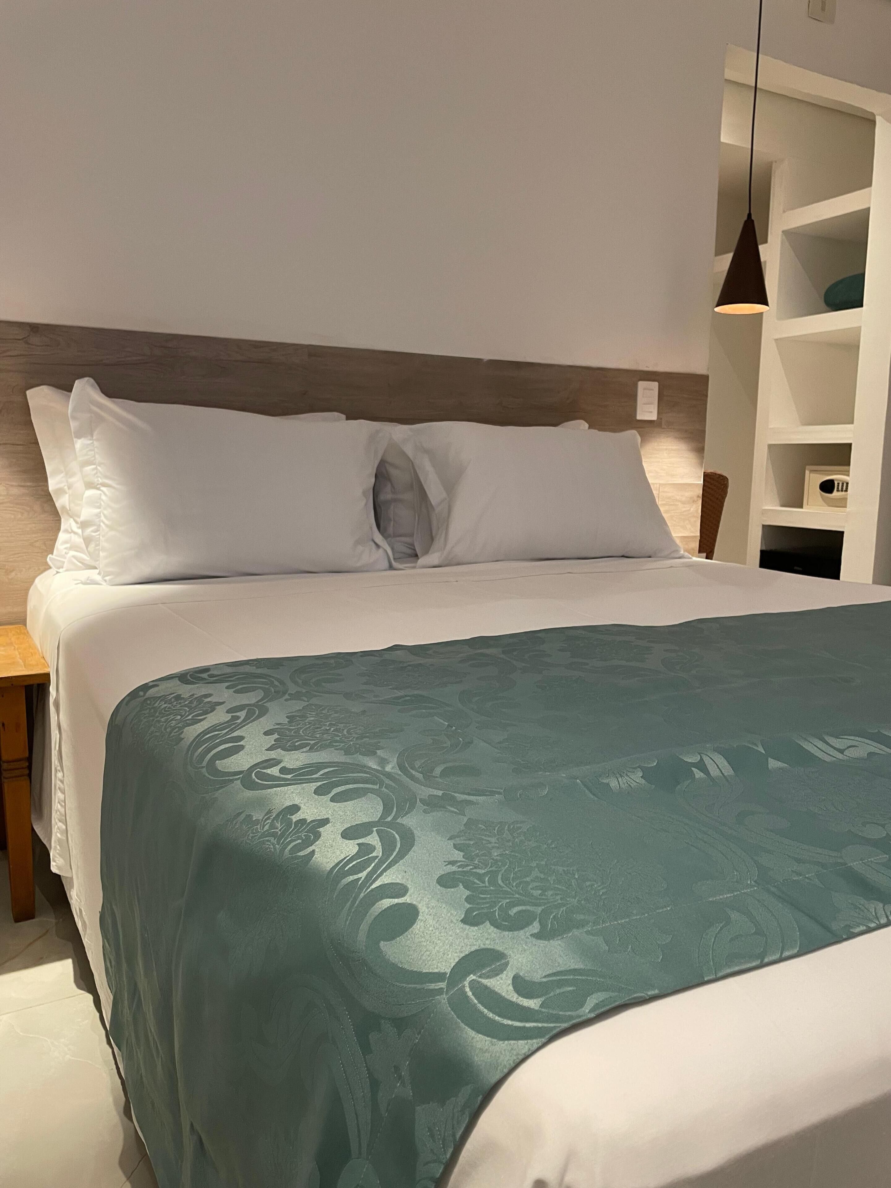 Junior Room | Minibar, in-room safe, soundproofing, bed sheets
