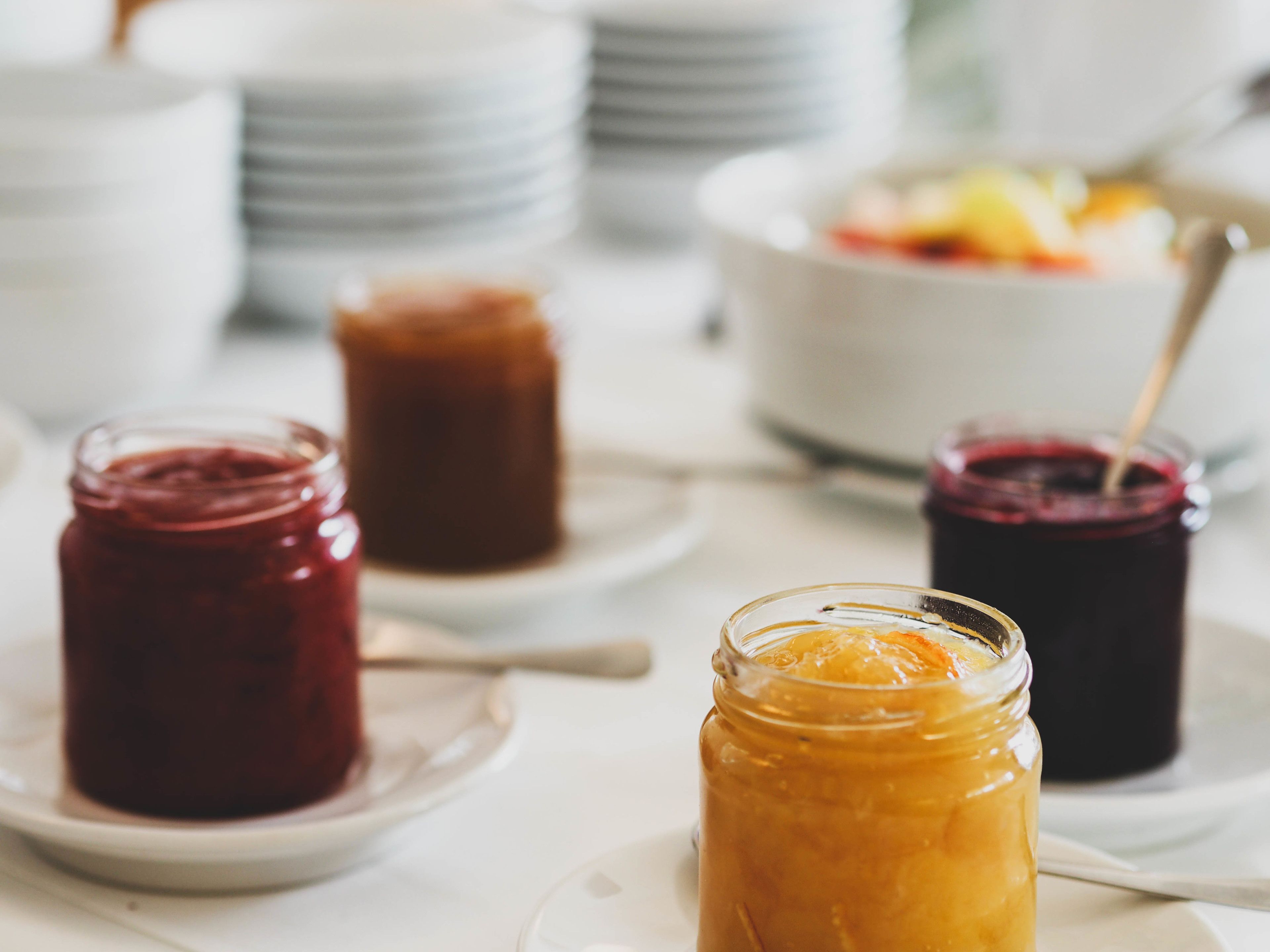 بوفيه فطور مجانًا يوميًا