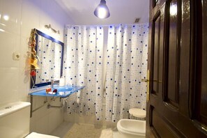 บ้านพัก, 3 ห้องนอน | ห้องน้ำ