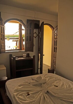 Minibar, in-room safe, free WiFi