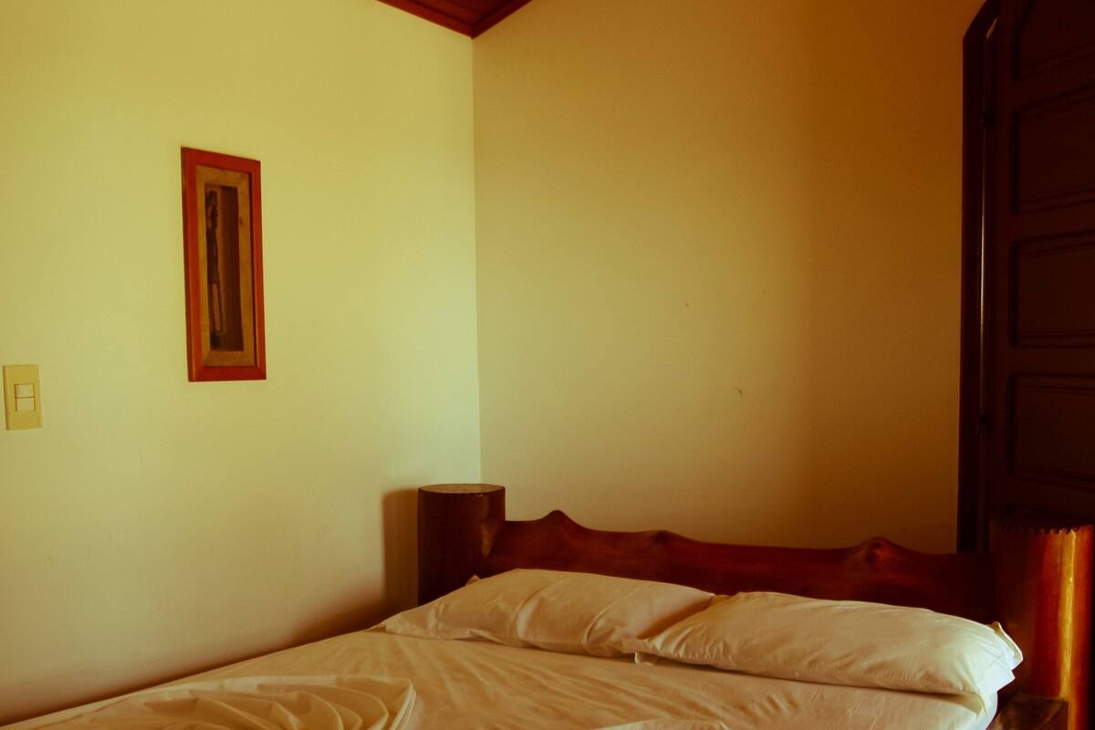 Minibar, in-room safe, free WiFi