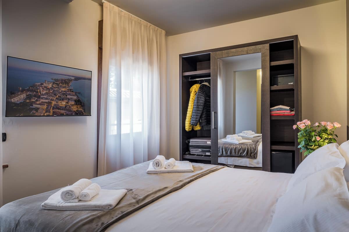 1 chambre, couette en duvet d'oie, coffres-forts dans les chambres