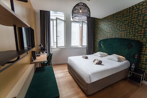 Literie de qualité supérieure, matelas mémoire de forme, bureau