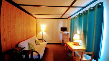 家庭套房, 簡易廚房 (2 Double Beds - Room 10) | 客廳