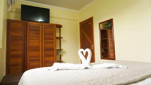 Minibar, in-room safe, free cots/infant beds, rollaway beds - San Diego Apart Hotel (Florianopolis)