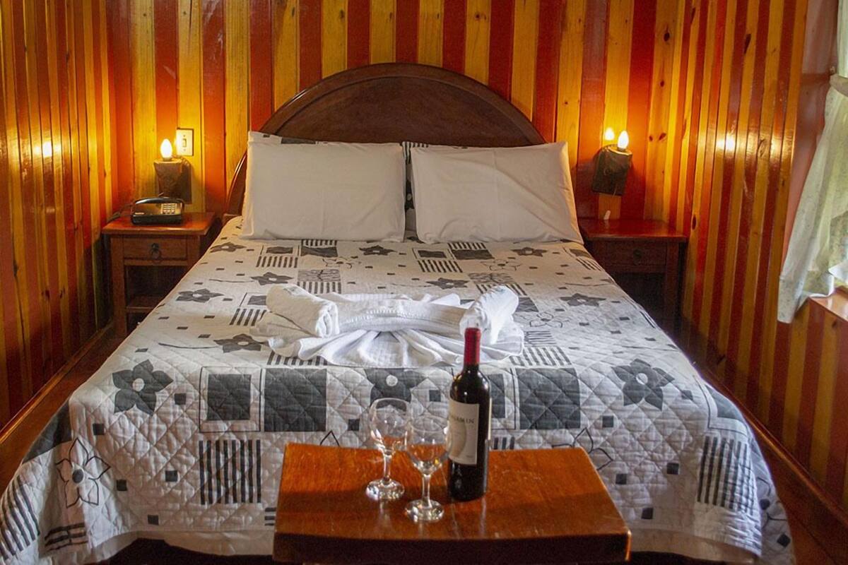 木屋 (promo 6) | 迷你吧、特色装修、特色家居、办公桌