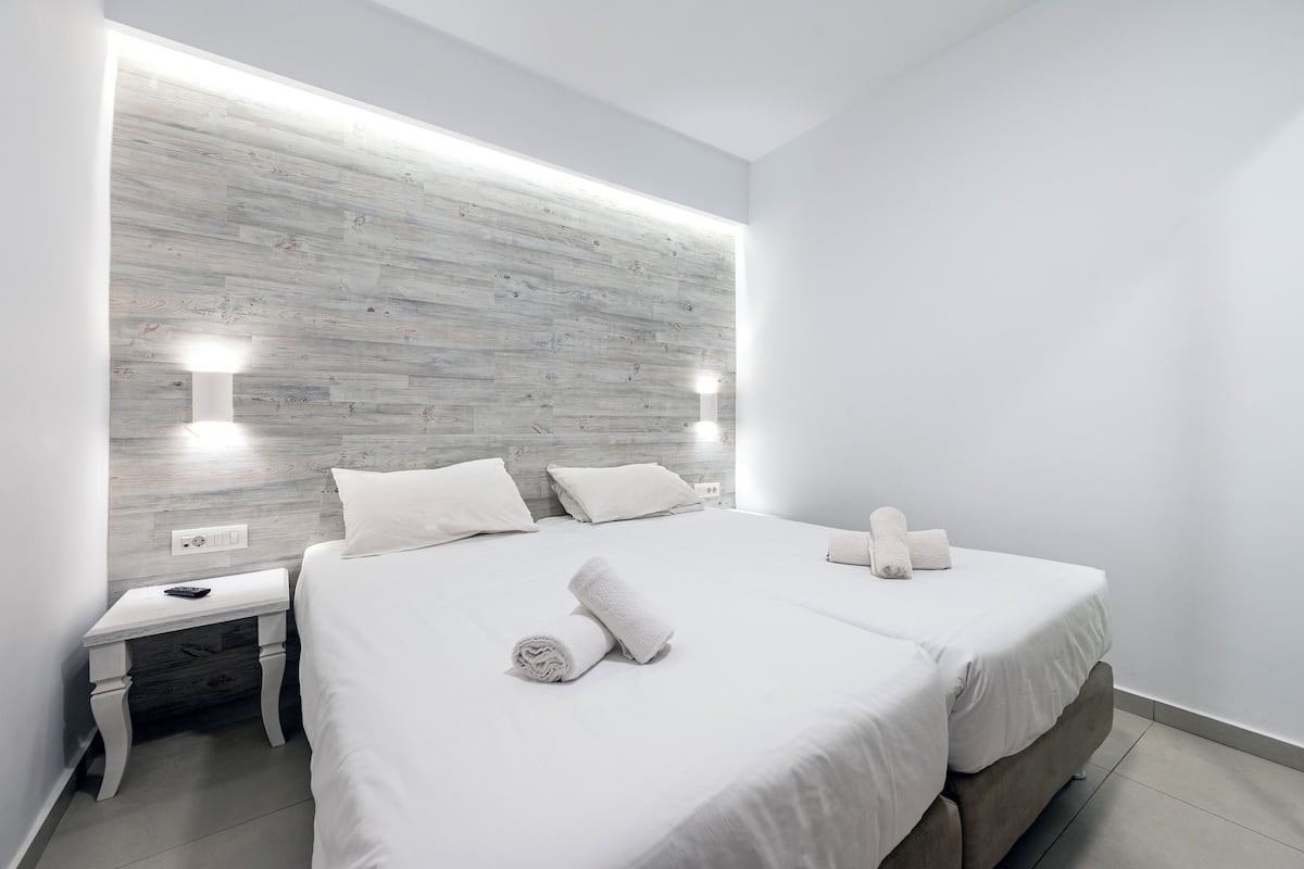 Suite Premium | 1 dormitorio, sistema de insonorización, ropa de cama