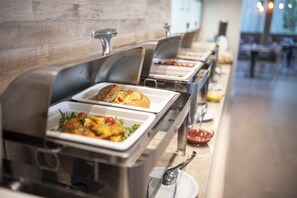 Bữa sáng buffet