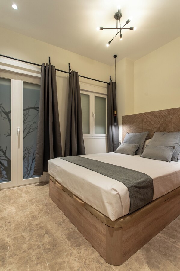 Superior-Apartment | Babybetten, Zustellbetten, kostenloses WLAN