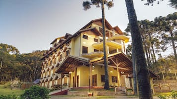 Mặt tiền nơi lưu trú