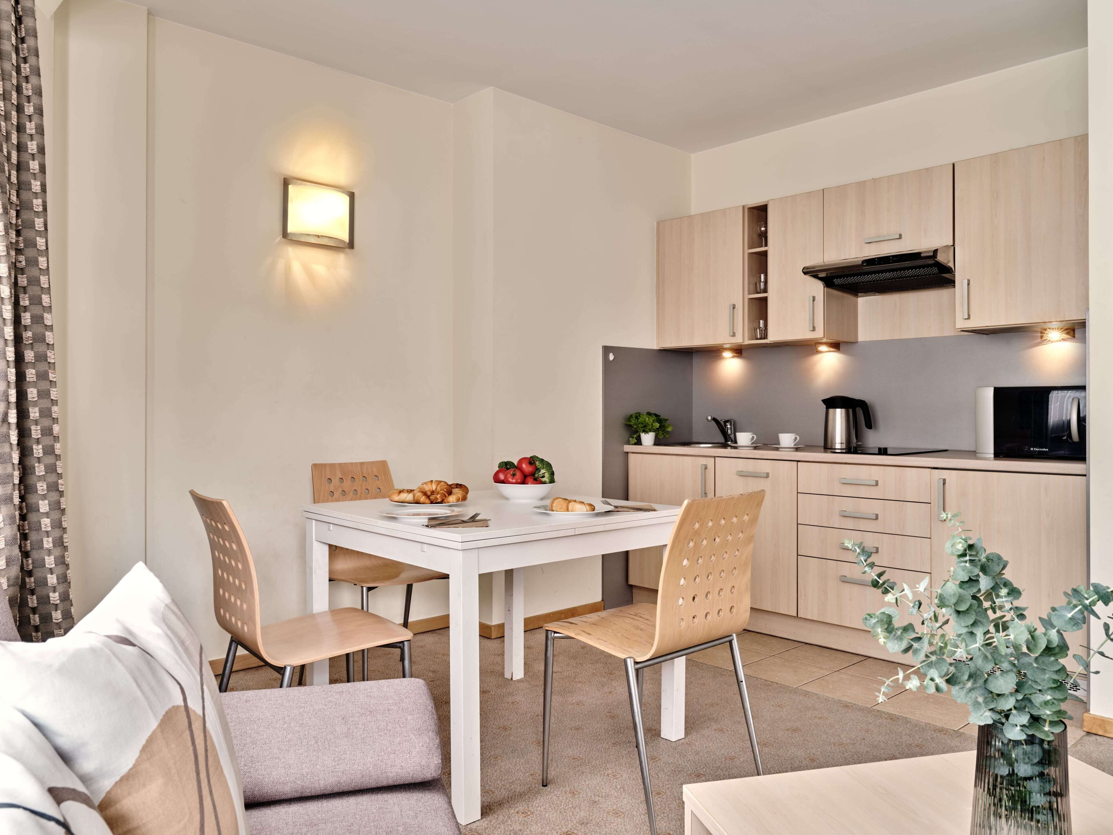 Apartment, 1 Bedroom | Private kitchen