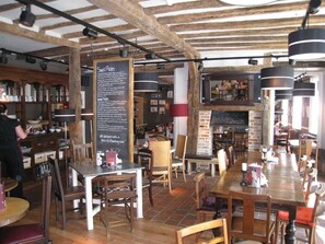 Restaurant - The Wellington (Welwyn)