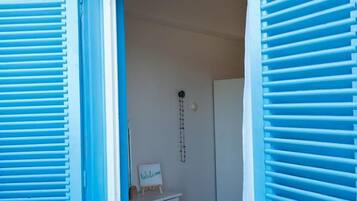 Kamar Standar | Fasilitas kamar