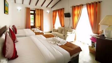 Minibar, in-room safe, desk, soundproofing