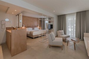 客房内保险箱、隔音、收费 WiFi、床单