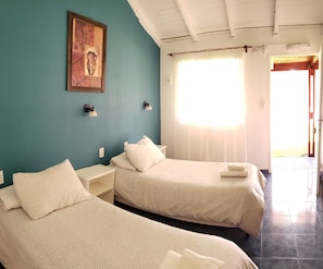 Basic Twin Room, 2 Single Beds