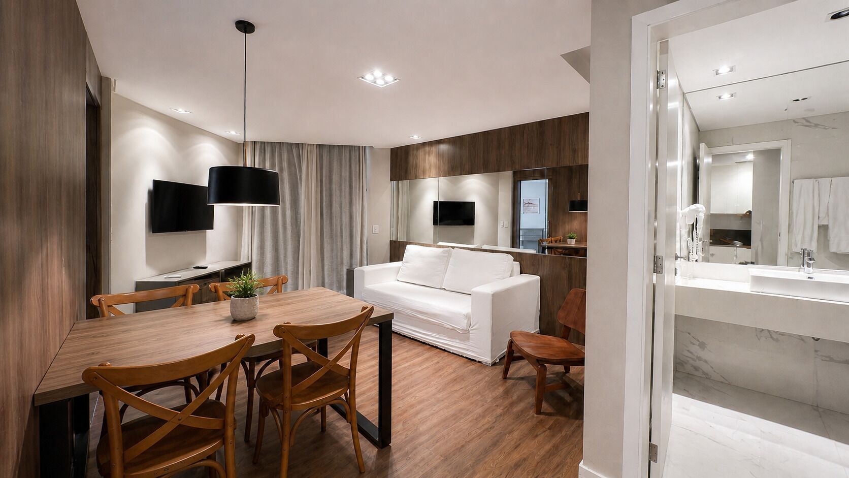 Premium-Apartment, 1 Schlafzimmer | Wohnbereich