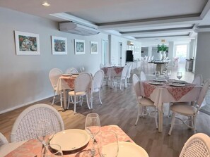 Restaurant - Hotel Praia Brava (Florianópolis)