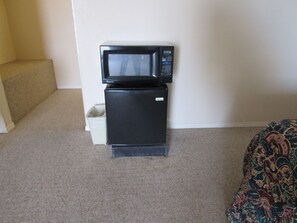 Free WiFi, wheelchair access - Los Tres Gallos (Bridgeport)