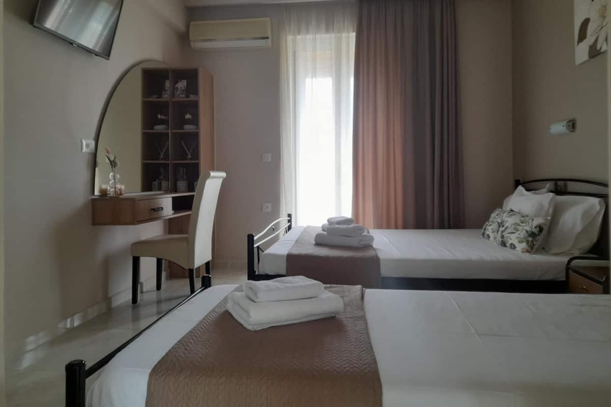 1 bedroom, free WiFi, bed sheets