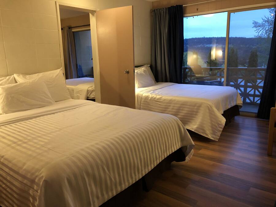 Familiesuite, 2 soverom, balkong, sjøutsikt | Italienske Frette-laken og sengetøy av topp kvalitet