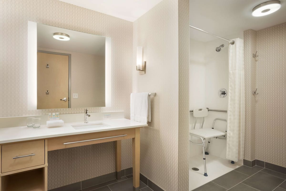 Free toiletries, towels