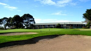 Golf - Golflands Motel (Auckland)