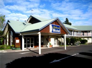 Property entrance - Golflands Motel (Auckland)