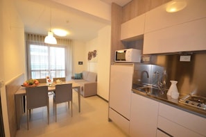 Apartment, Balcony | Private kitchen - Aparthotel Imperial (Bibione)