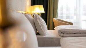 Superior Double Room | Minibar, in-room safe, desk, laptop workspace - Atrium Panoramic Hotel & Spa (Predeal)