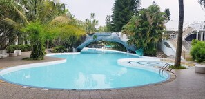 Pool - Hotel Apita Cirebon (West Cirebon)