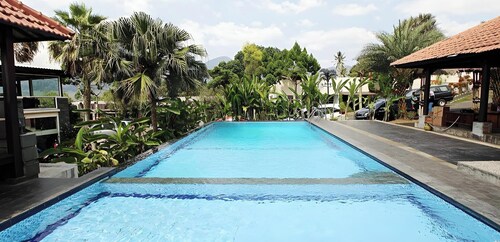 The Rizen Hotel