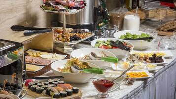 Free daily continental breakfast