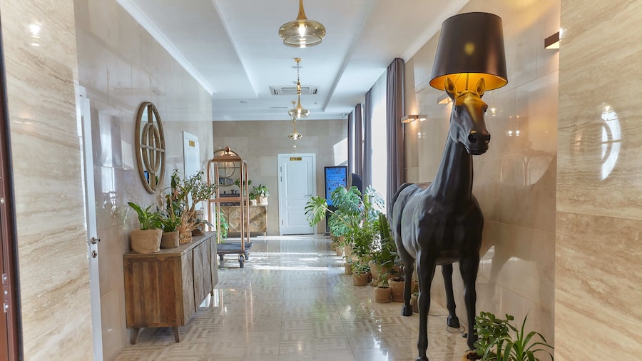 Garden Hotel