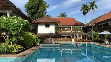 Kolam renang