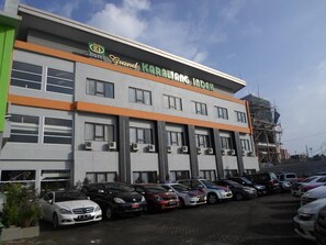 Exterior - Hotel Grand Karawang Indah (Karawang)