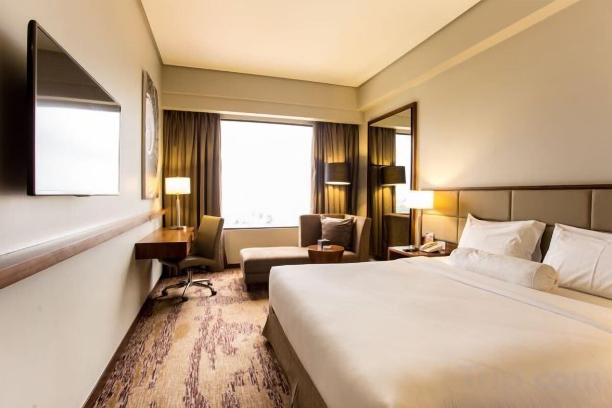 Minibar, in-room safe, desk, blackout drapes