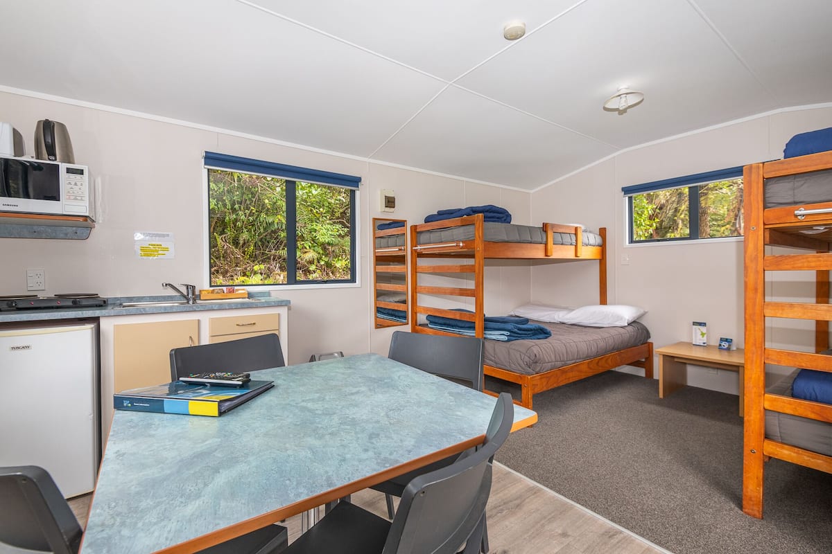 Cabin, Kitchenette