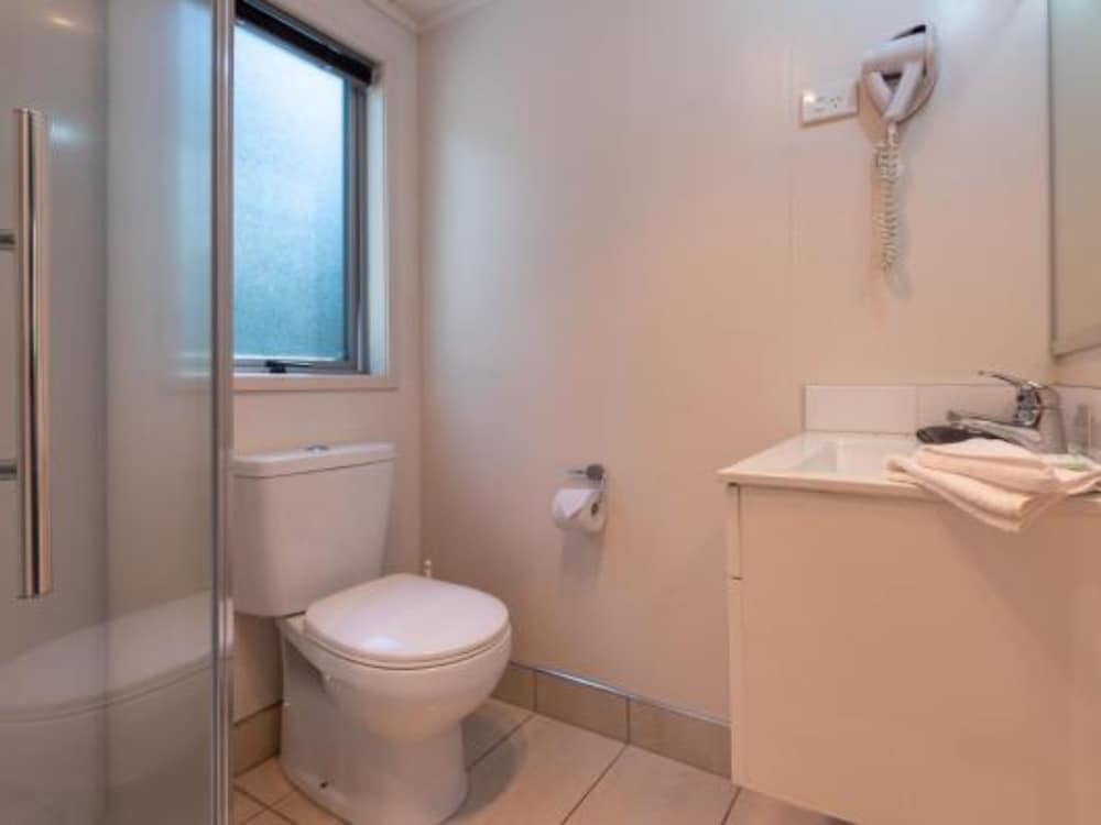 Blue Lake TOP 10 Holiday Park by null