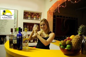 Bar (en el alojamiento)