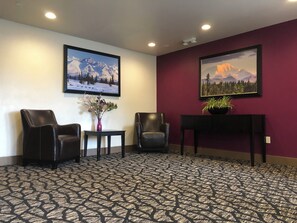 Lobby - Aspen Suites Hotel Anchorage North (Anchorage)