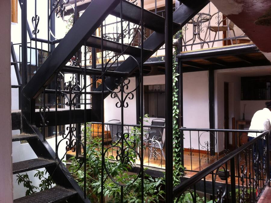 Dormitori compartit, només per a homes, bany compartit | Porxo