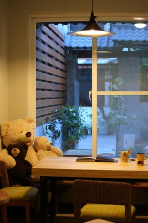 Lobby sitting area - Ttdropin B&B (Taitung)